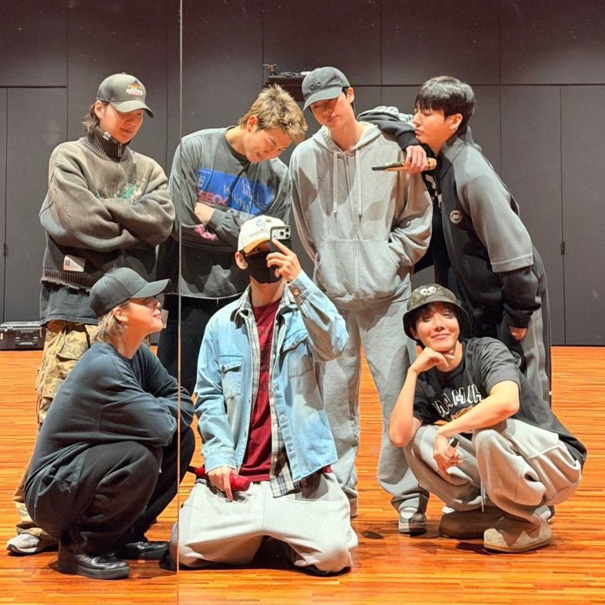 Foto aktivitas terbaru BTS