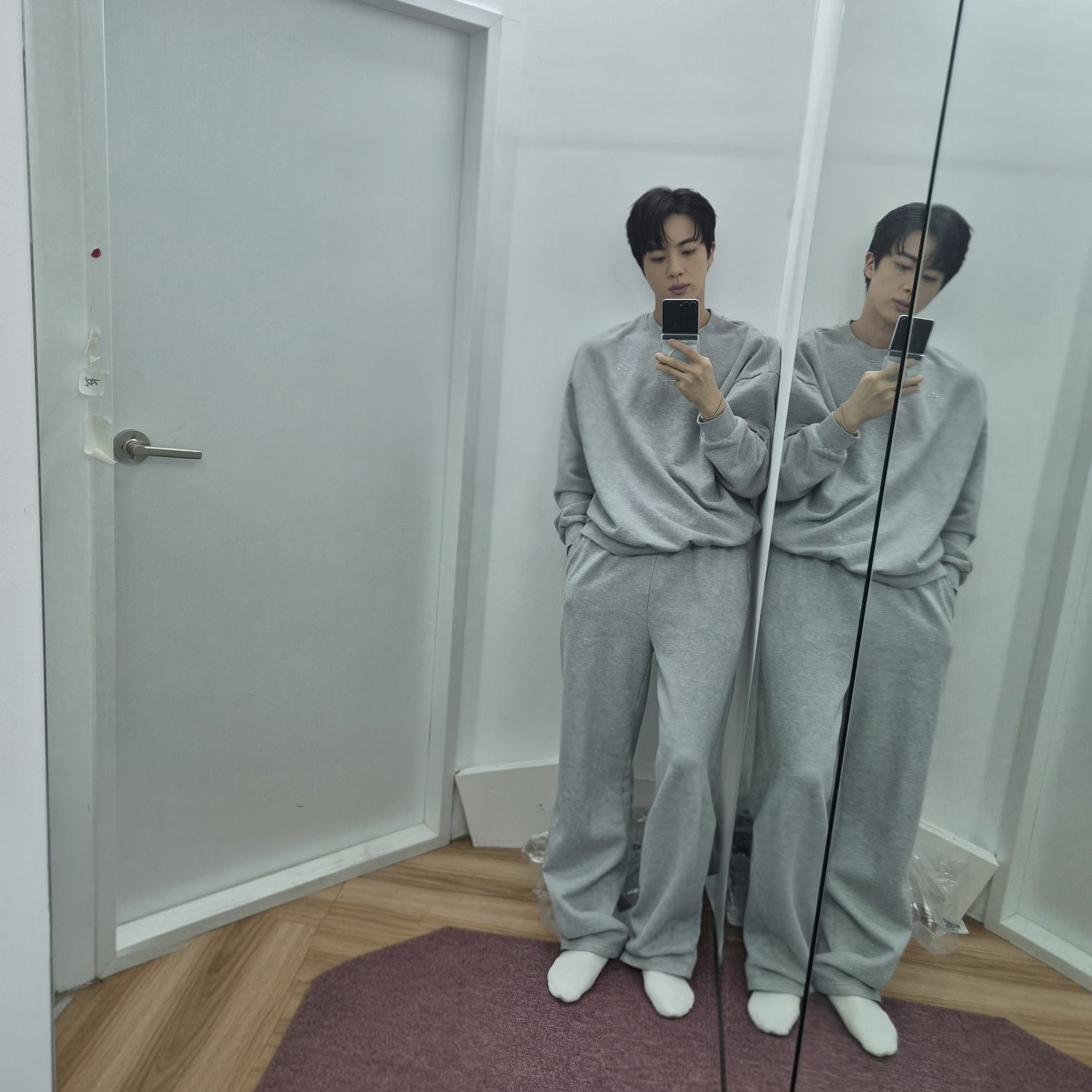 Potret di balik layar Jin (BTS)