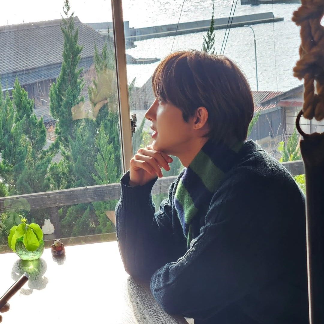 Behind-the-scenes cut of Hui (PENTAGON)