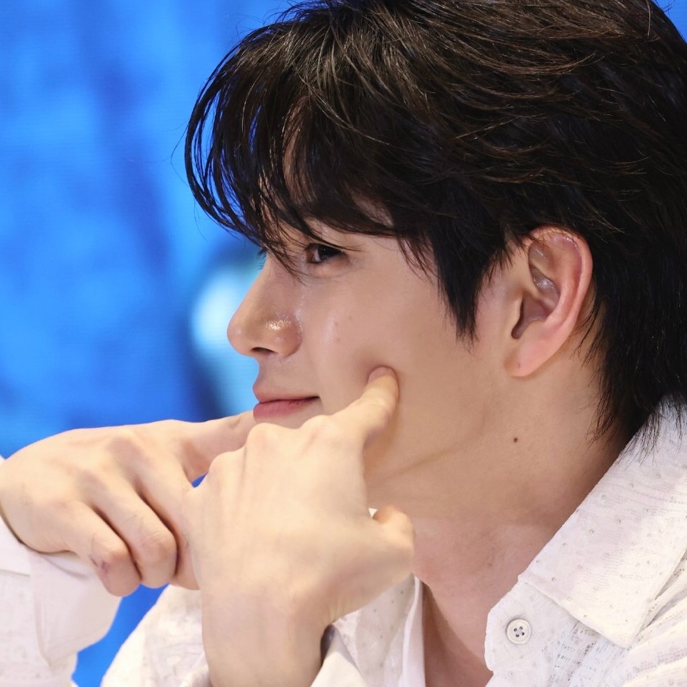Foto terbaru Ong Seongwu