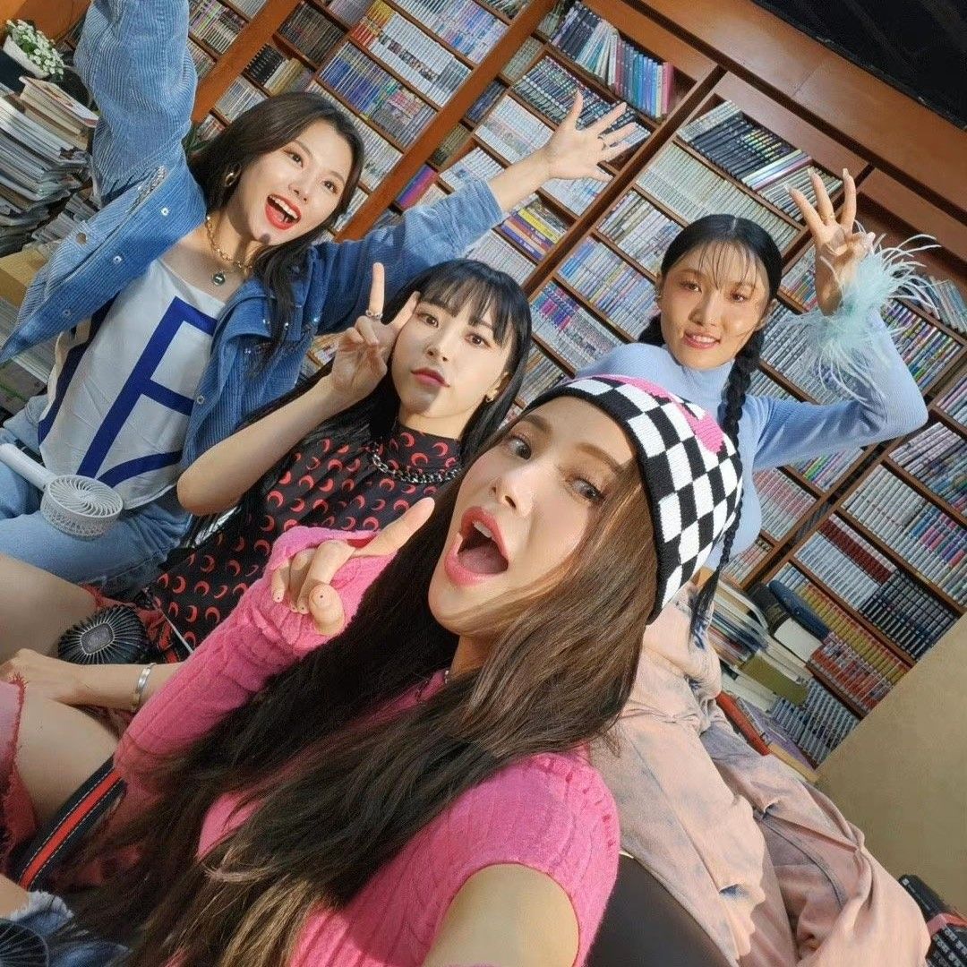 Latest photo of MAMAMOO