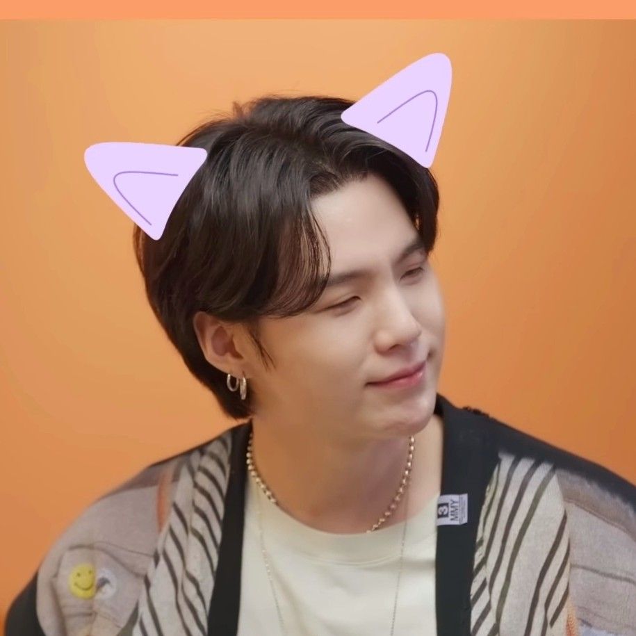 Behind-the-scenes cut of SUGA (BTS)