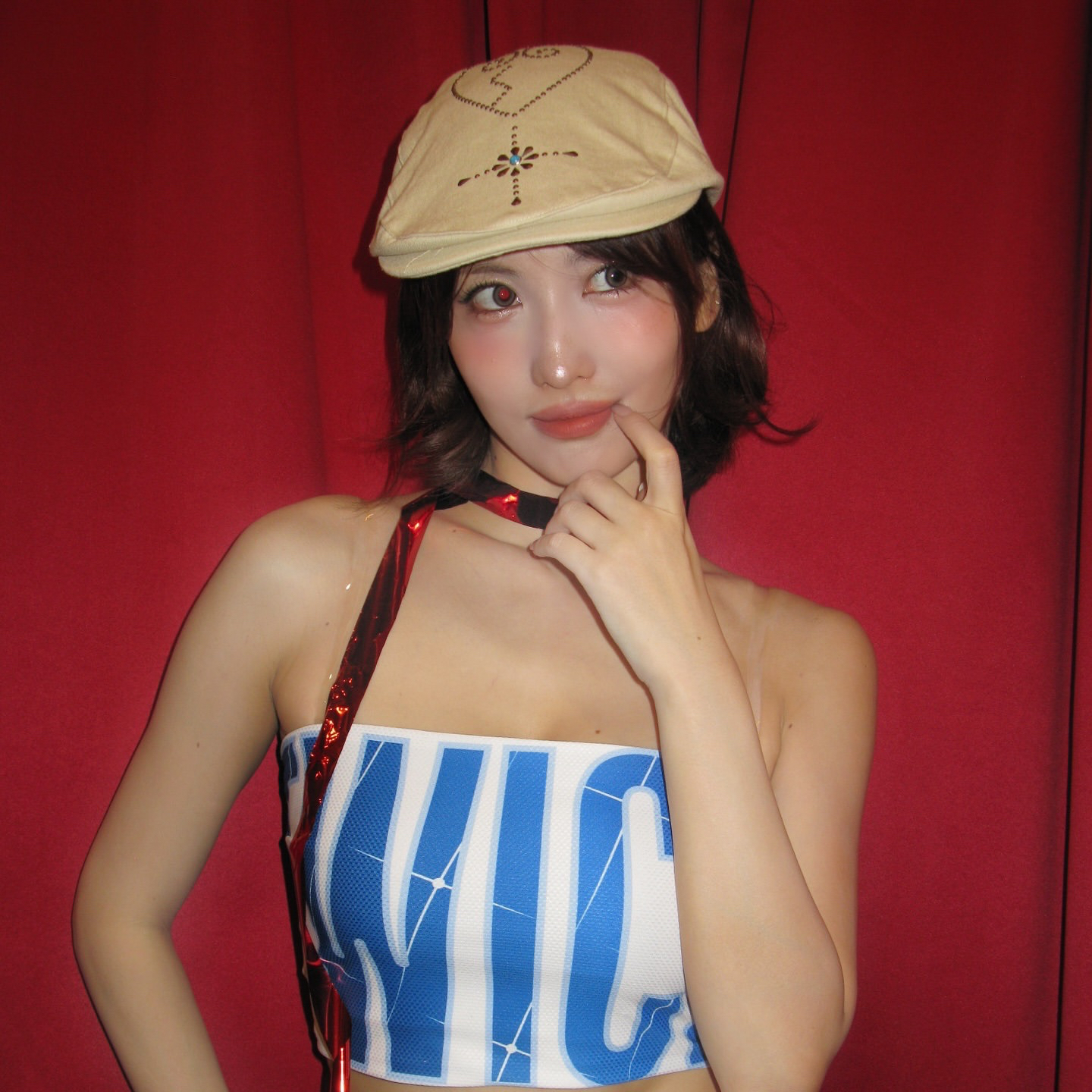 Foto terbaru Momo (TWICE)