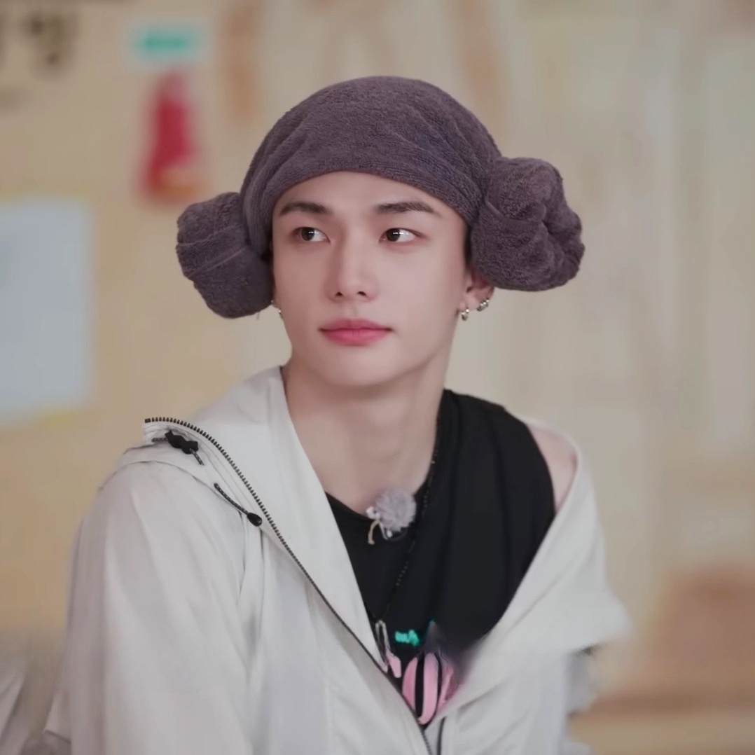 Recent activity shot of Hyunjin (Stray Kids)