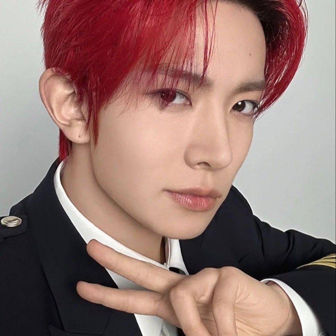 Behind-the-scenes cut of Heeseung (ENHYPEN)