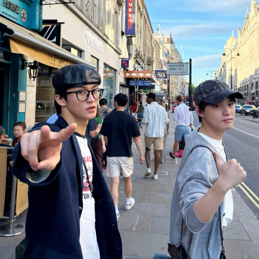 A moment captured by Mark (NCT 127, NCT DREAM)'s fan