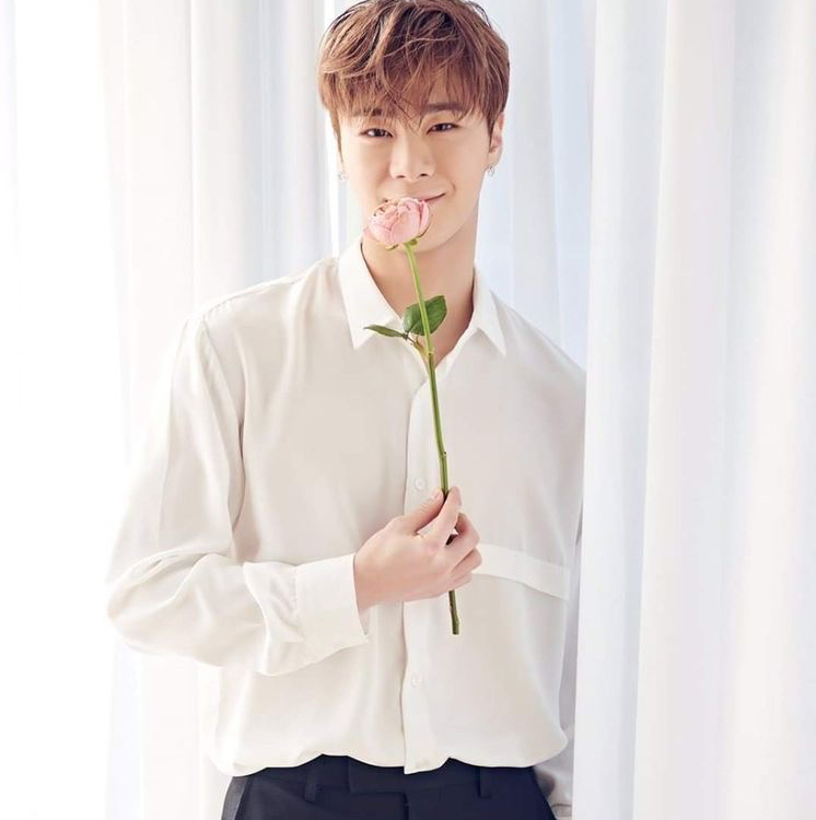 Latest photo of Moonbin (ASTRO)