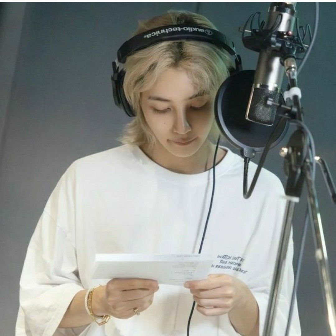 Latest photo of Jeonghan (SEVENTEEN)