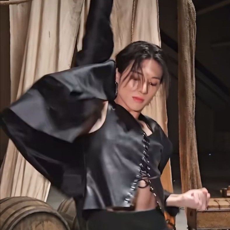 ジョン・ウヨン (ATEEZ)の舞台裏ショット