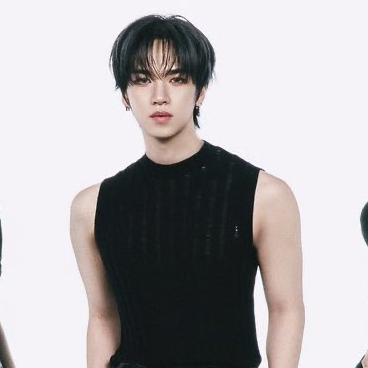 Behind-the-scenes cut of Hanjun (n.SSign)