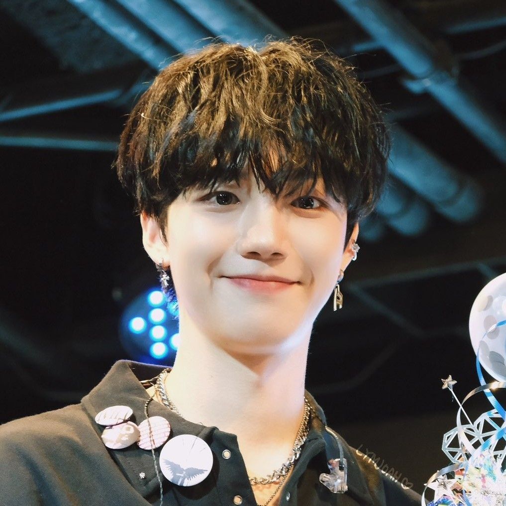 Behind-the-scenes cut of Lim Youngmin