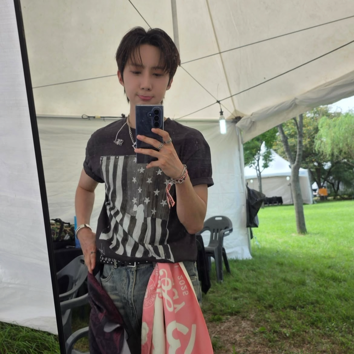 Behind-the-scenes cut of PENTAGON