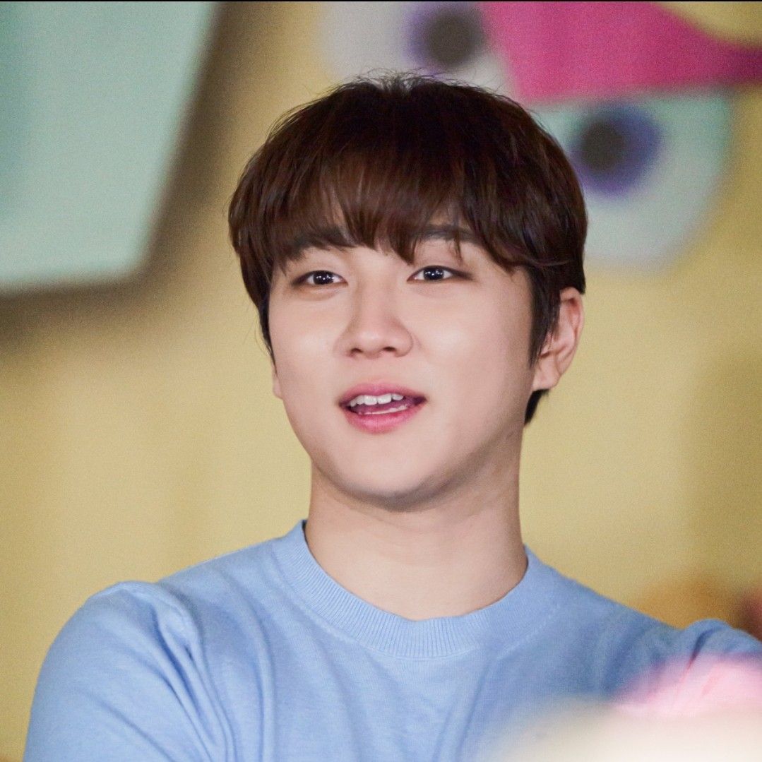 A moment captured by Hong Joochan (GoldenChild)'s fan