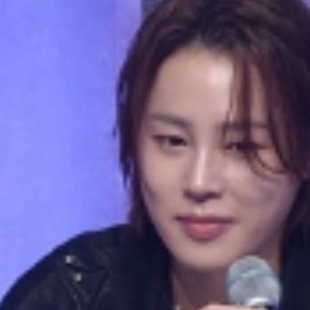 A moment captured by Ha Sungwoon's fan