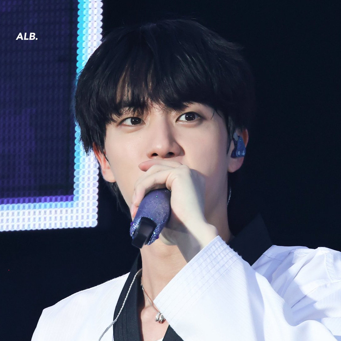 Jin (防彈少年團)的幕後花絮