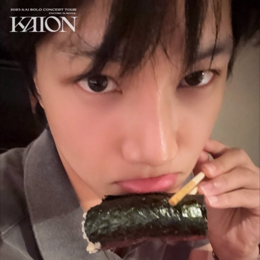 Momen yang diabadikan oleh penggemar Kai (EXO)