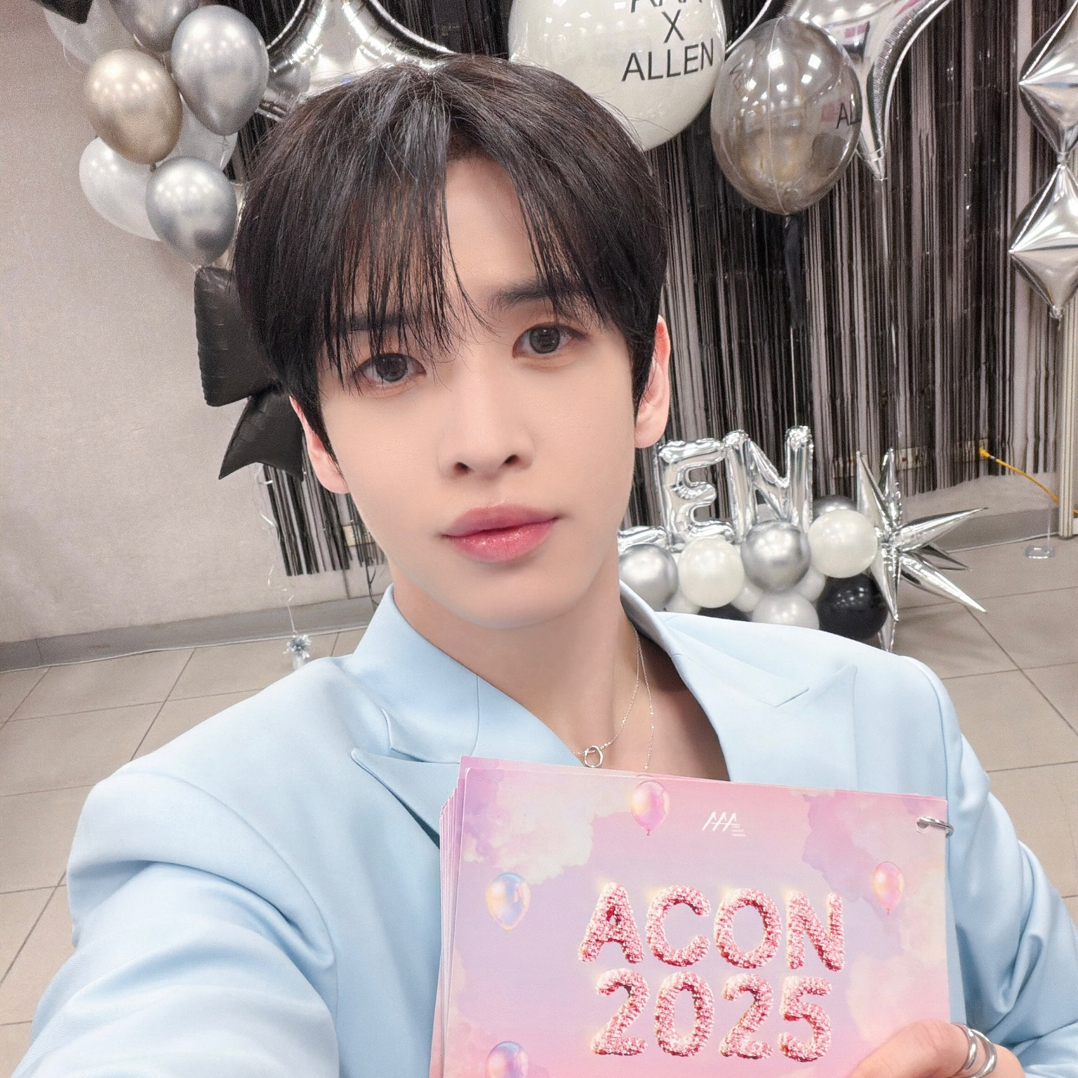 A moment captured by Allen (CRAVITY)'s fan