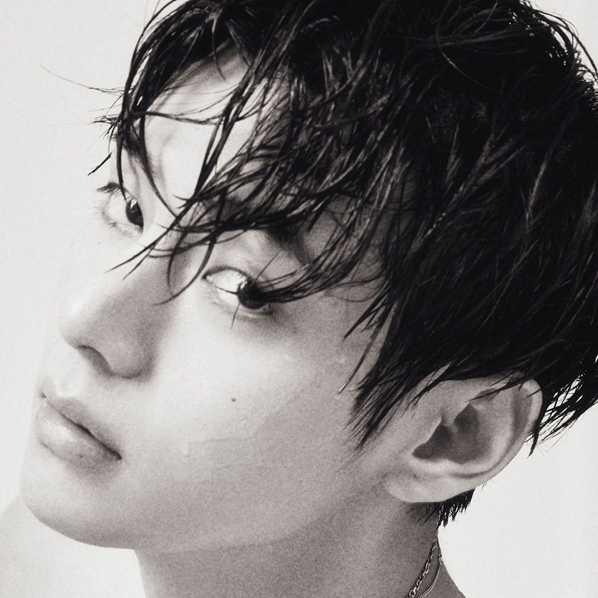 A moment captured by V (BTS)'s fan