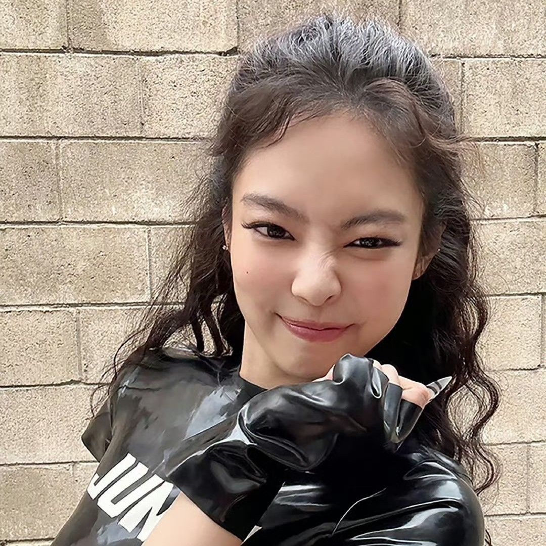 제니 (BLACKPINK)의 비하인드 컷
