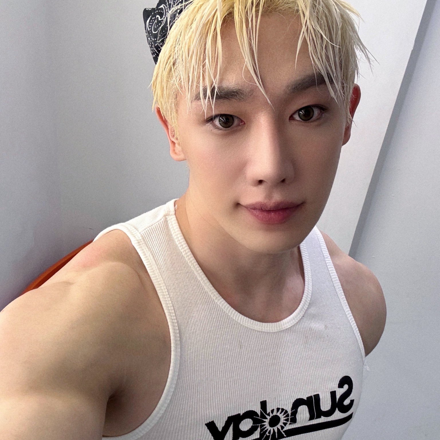 Behind-the-scenes cut of Wonho