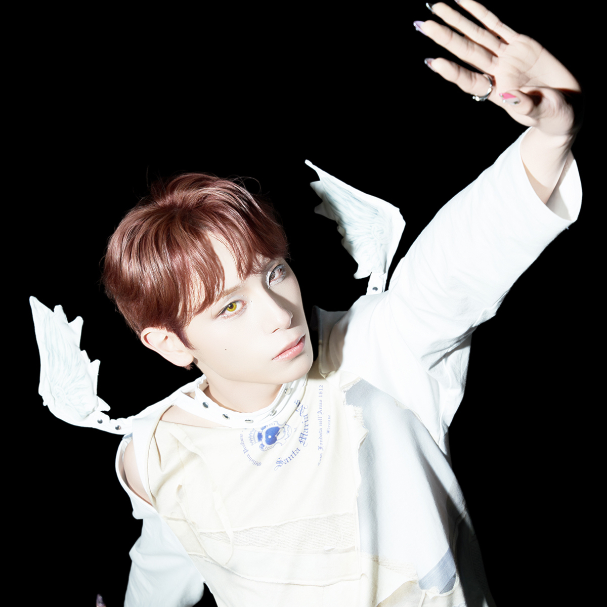 Behind-the-scenes cut of Haru (XLOV)