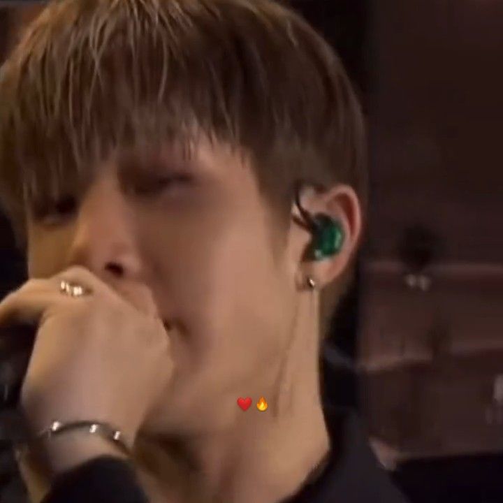 Foto aktivitas terbaru Jinjin (ASTRO)