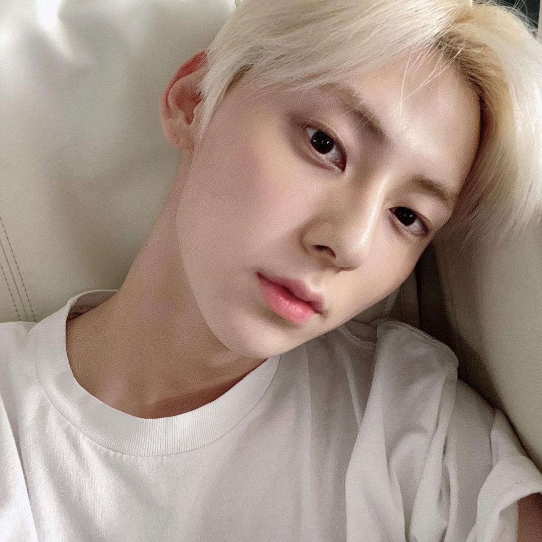 Recent activity shot of Hwang Minhyun