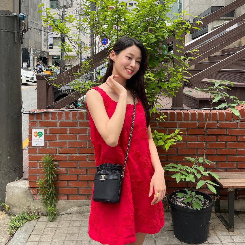 A moment captured by Seolhyun (AOA)'s fan