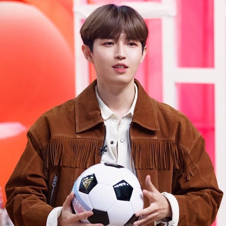 Latest photo of Kim Jaehwan