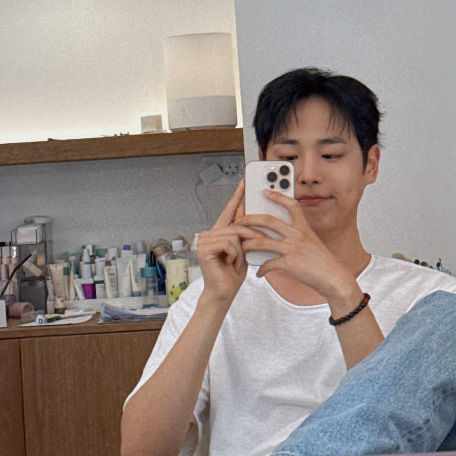 Recent activity shot of Choi Byungchan