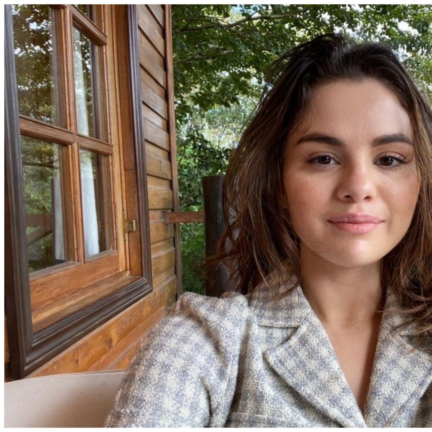 A moment captured by Selena Gomez's fan