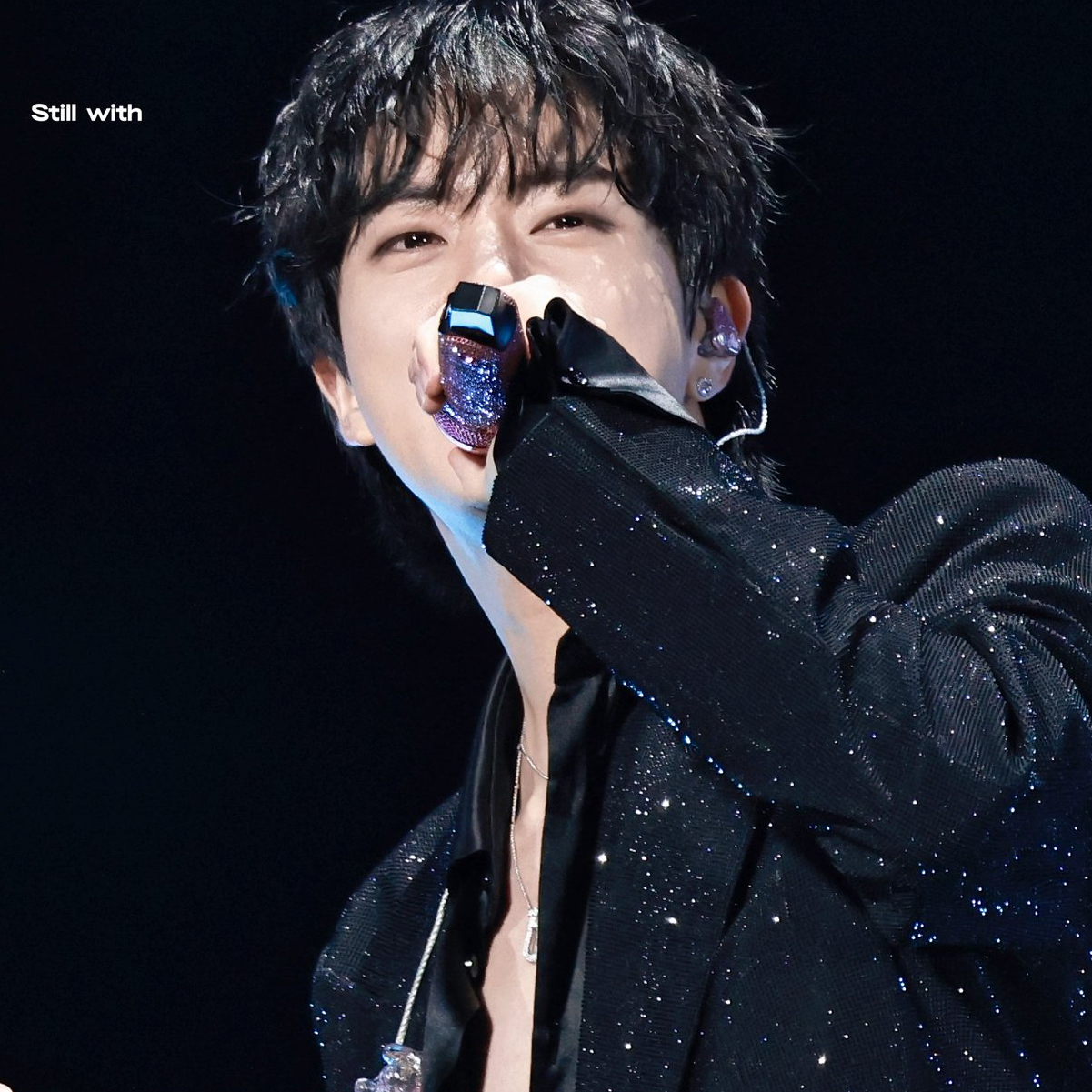 진 (방탄소년단) 최근 활동샷