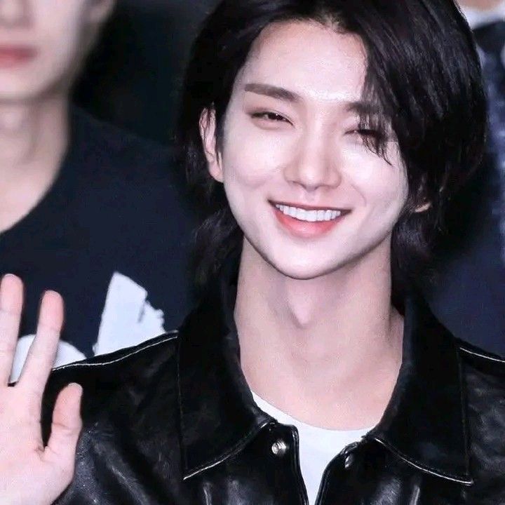 Behind-the-scenes cut of Joshua (SEVENTEEN)