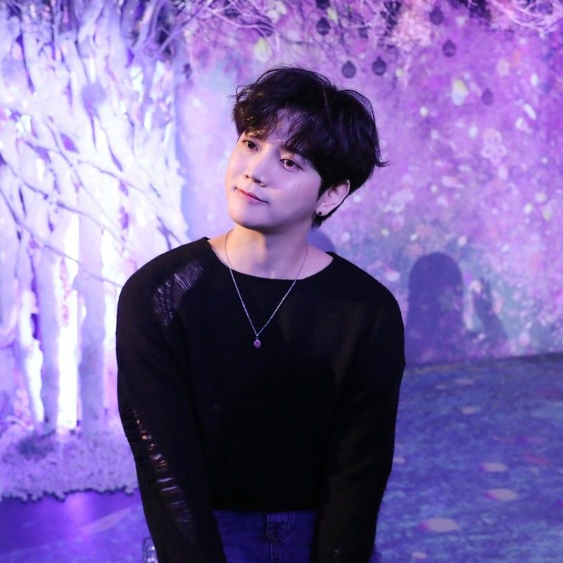 Latest photo of REN