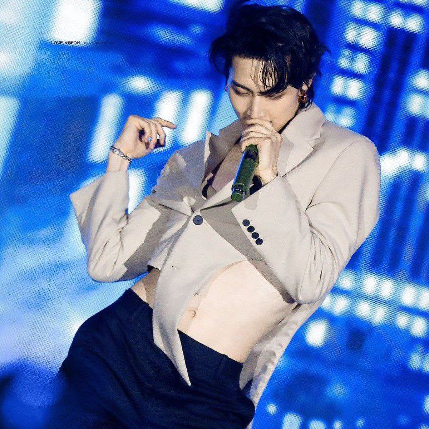 Behind-the-scenes cut of JAY B (GOT7)