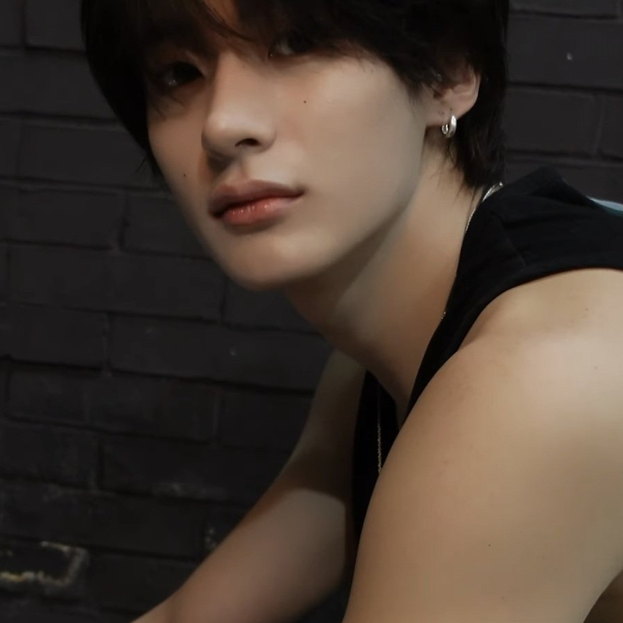 Behind-the-scenes cut of Anton (RIIZE)