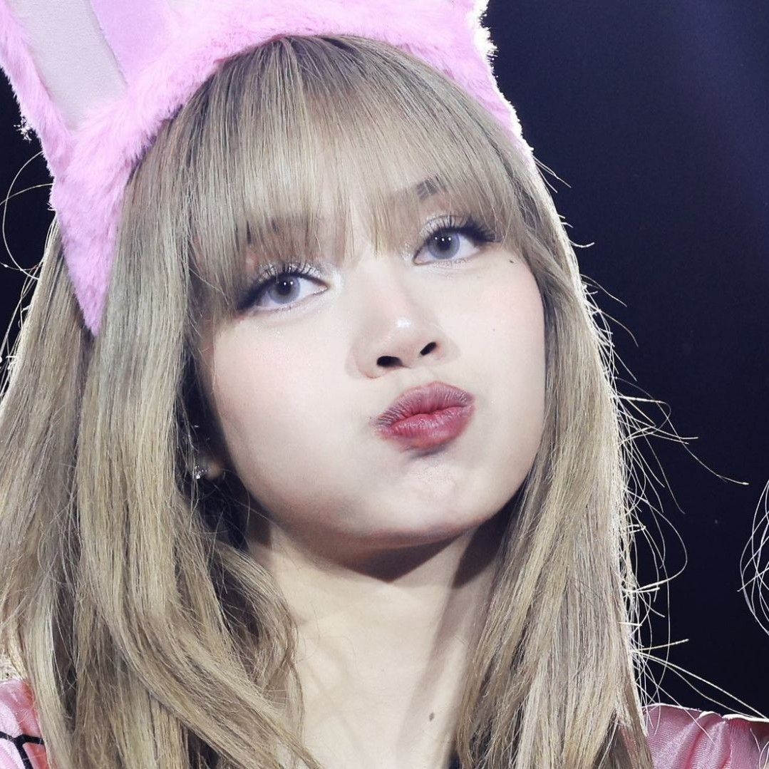 Lisa (BLACKPINK)粉丝拍下的瞬间