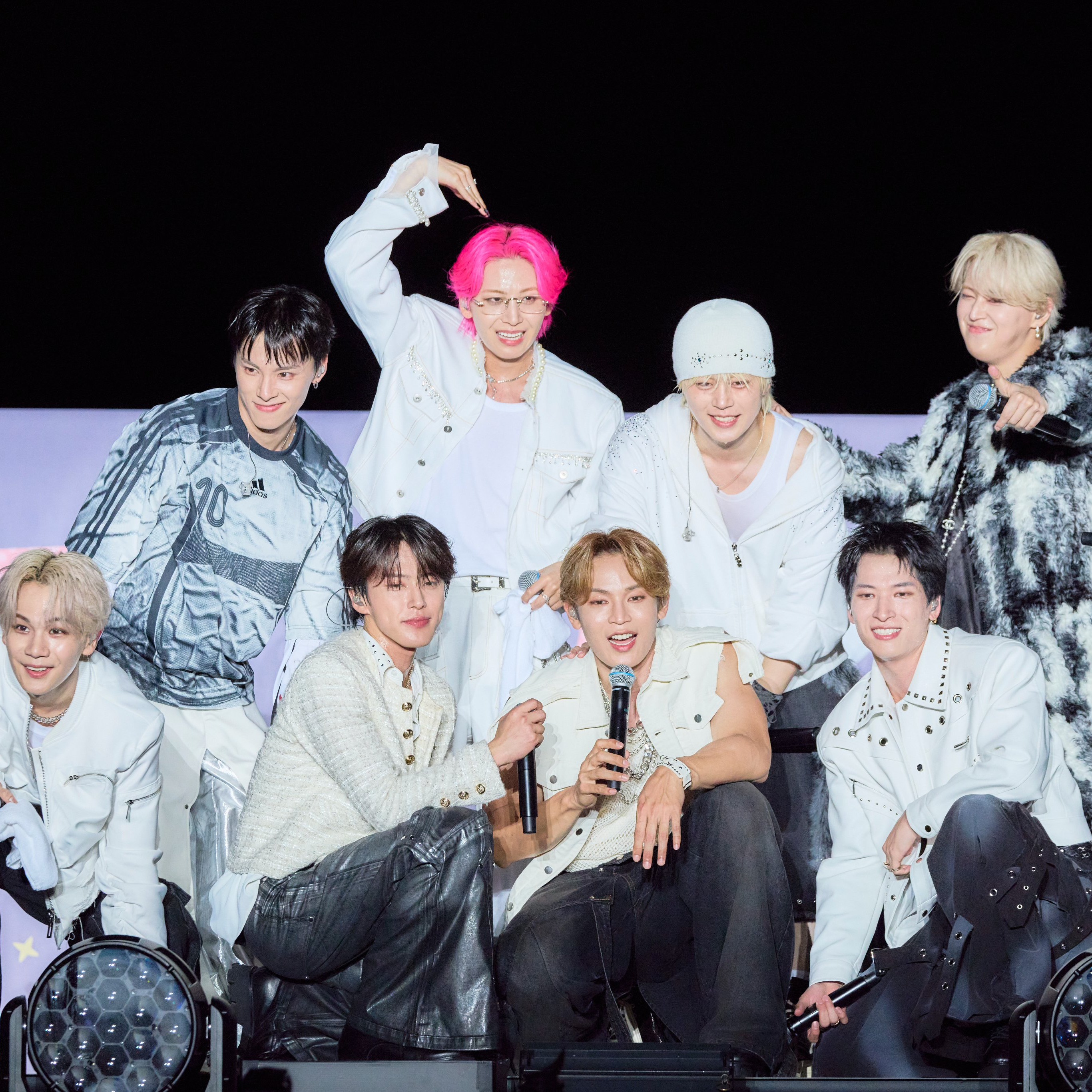 Behind-the-scenes cut of JO1