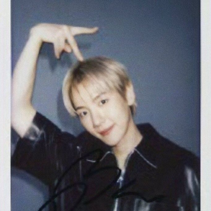 ベクヒョン (EXO)の舞台裏ショット