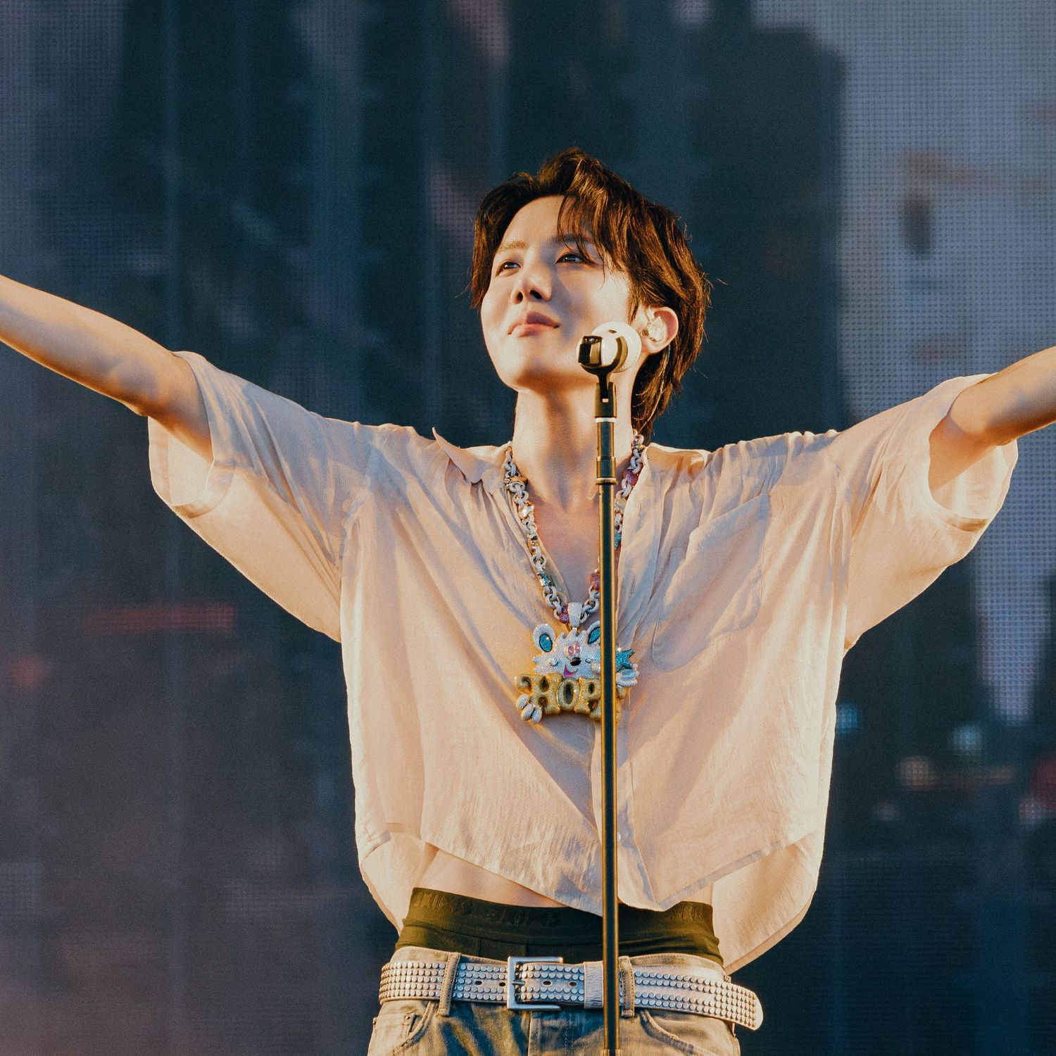 j-hope (BTS)の舞台裏ショット
