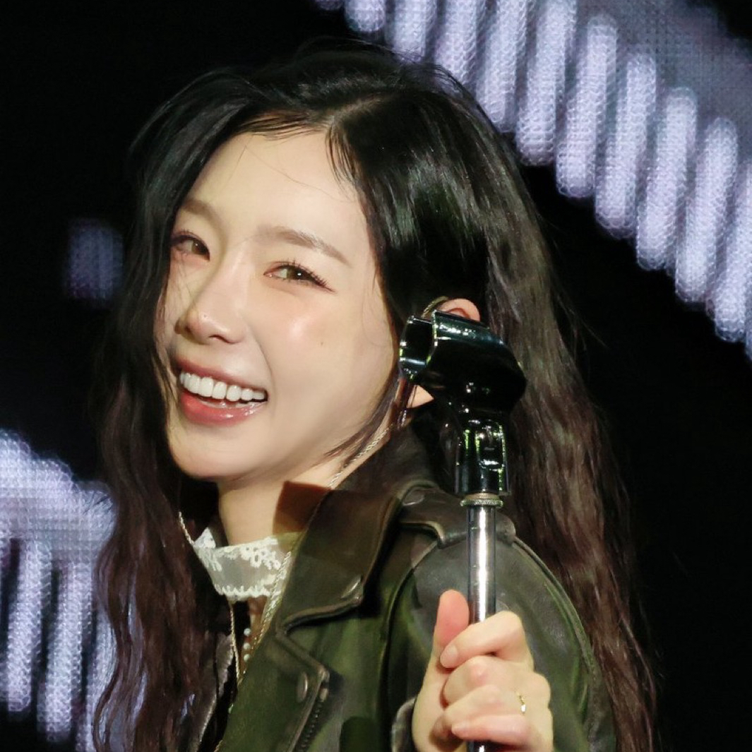 Latest photo of Taeyeon (Girls' Generation)
