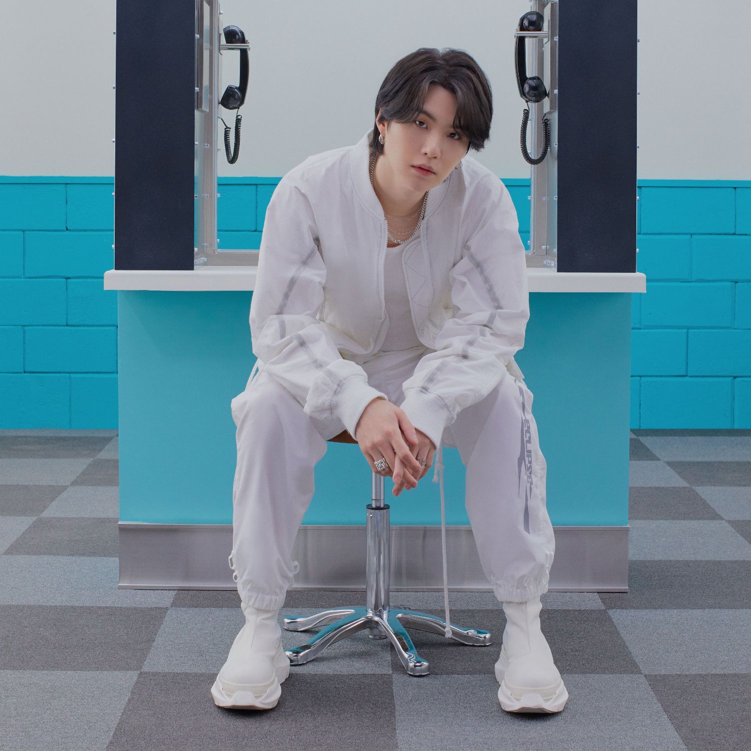 SUGA (BTS)の舞台裏ショット
