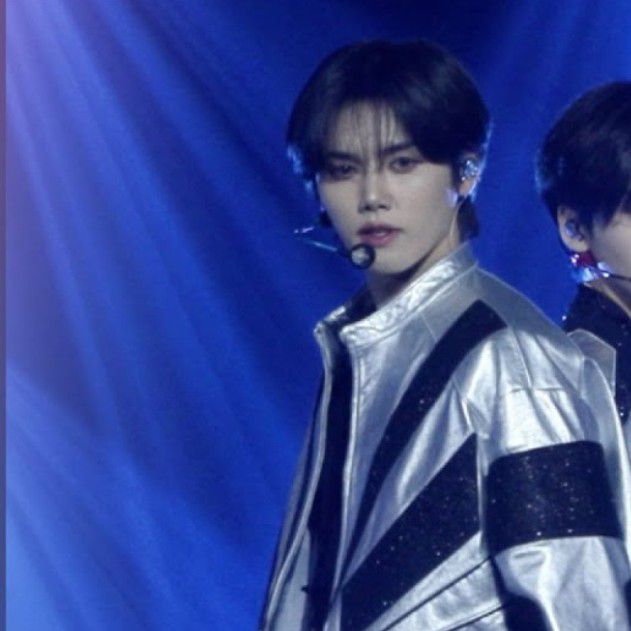 Recent activity shot of Minhee (CRAVITY)