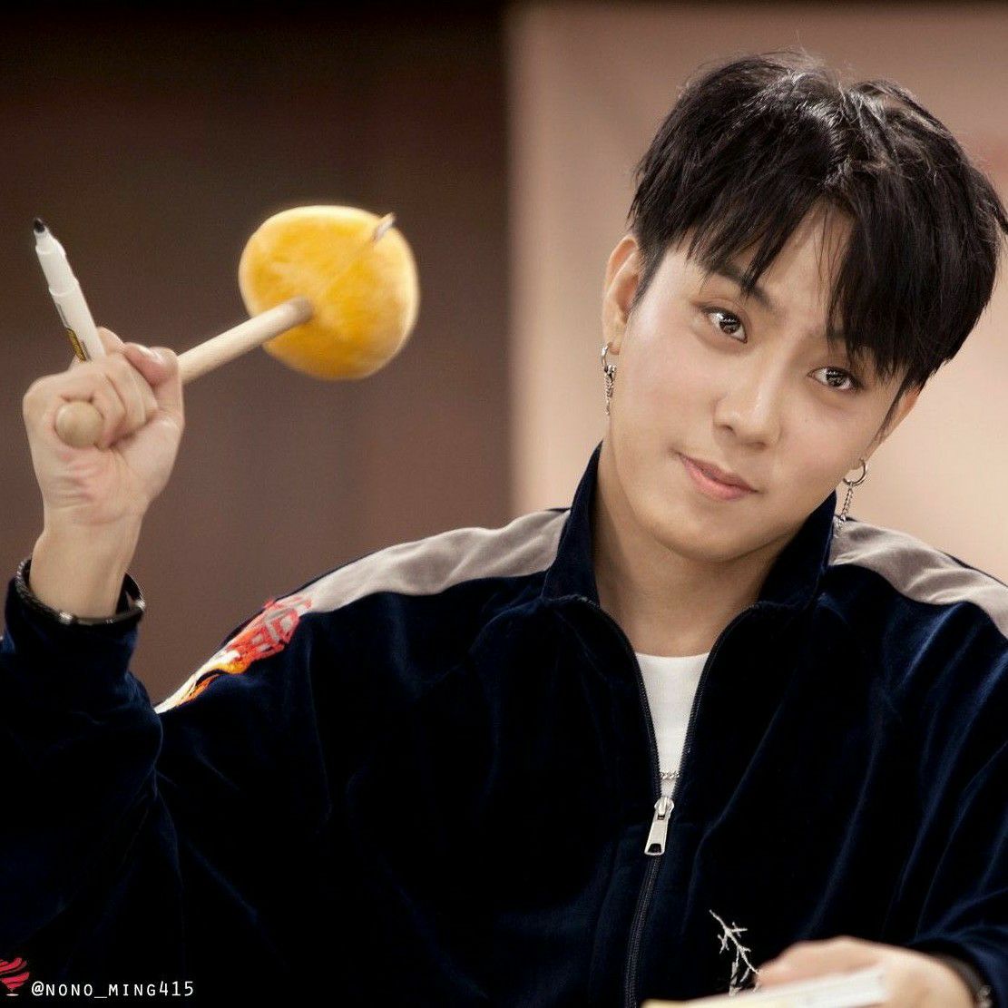 Behind-the-scenes cut of Eun Jiwon (SECHSKIES)