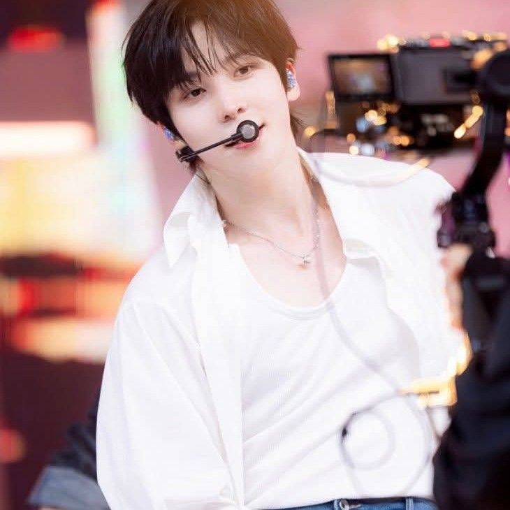 Momen yang diabadikan oleh penggemar ATEEZ