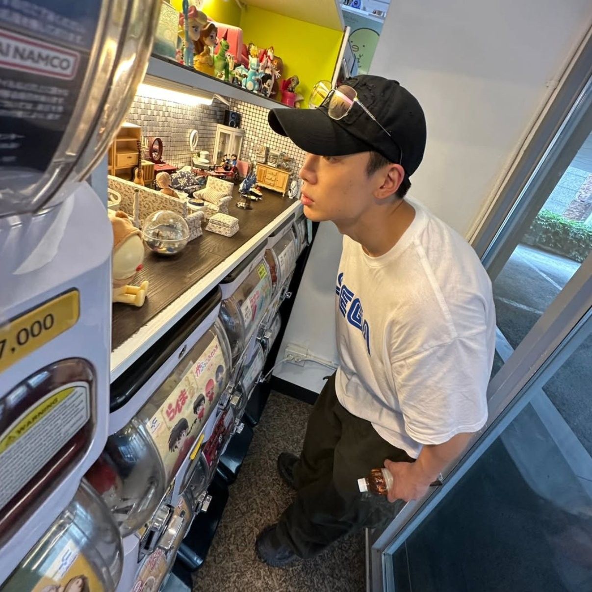 Recent activity shot of BOBBY (iKON)