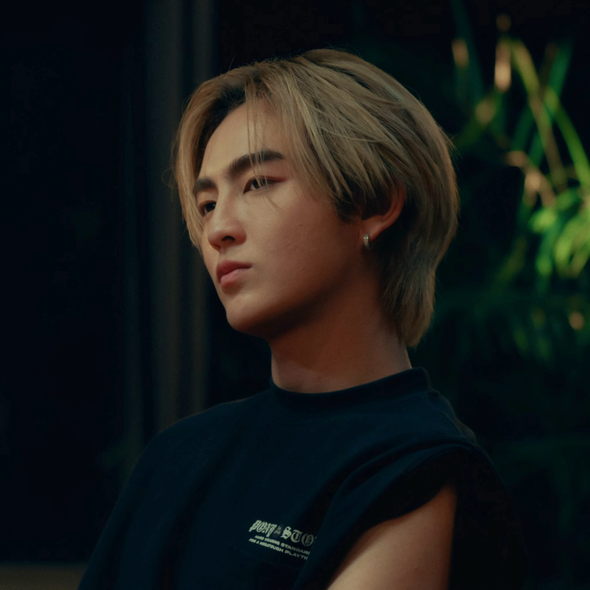 Behind-the-scenes cut of Heart (BUS)