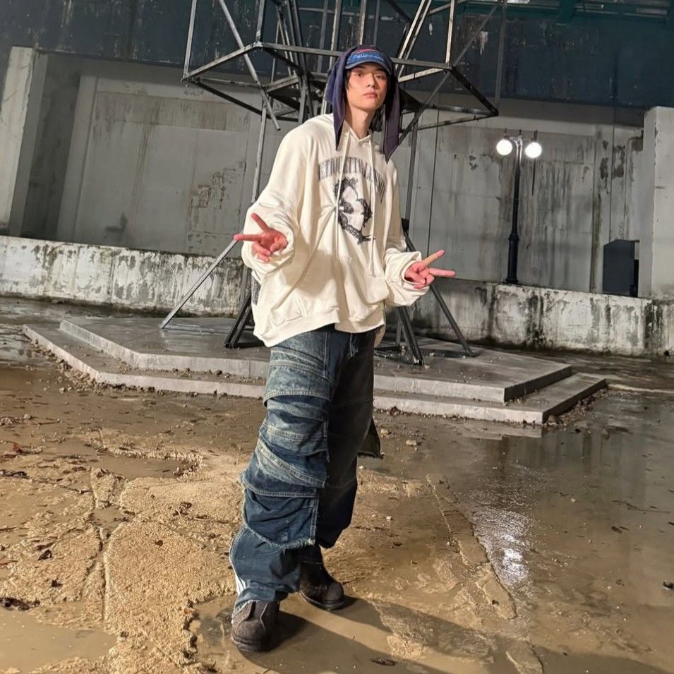 Recent activity shot of Beomgyu (TOMORROW X TOGETHER)