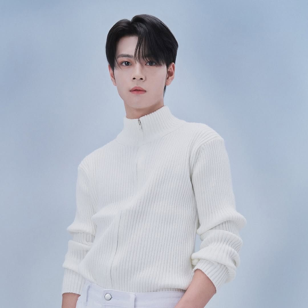 Recent activity shot of Xue Jun (SEVEN TO EIGHT)