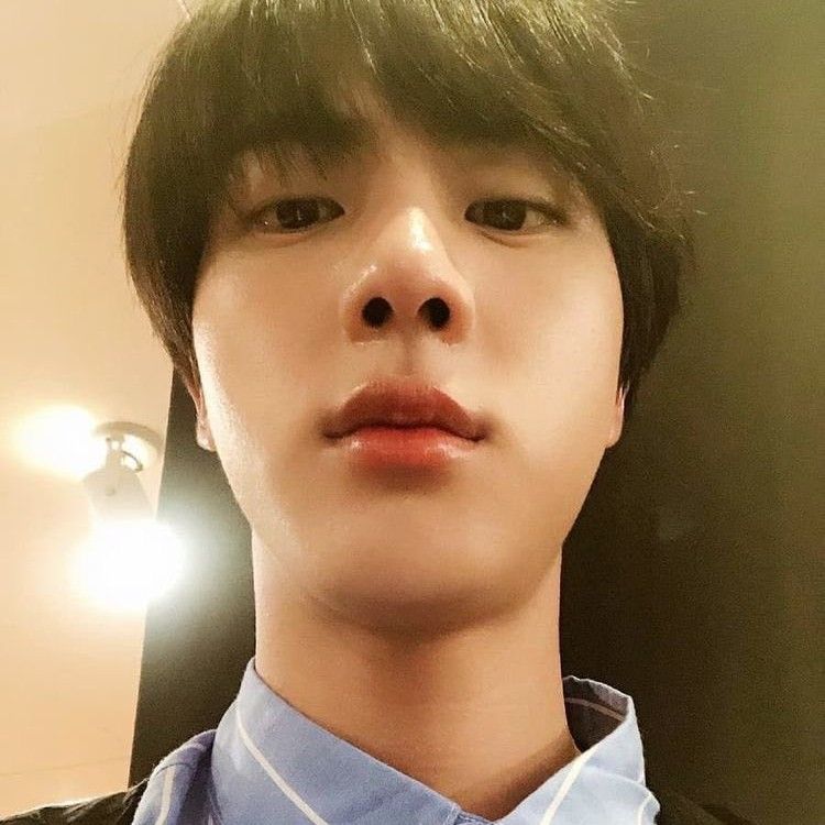 Foto terbaru Jin (BTS)